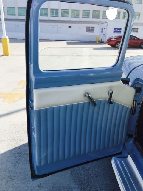 1956 Blue Ford F-100 Pickup Short bed