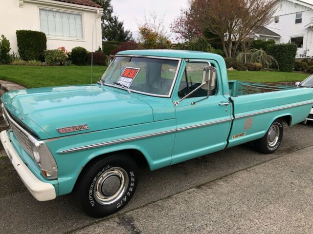 1967 Green Ford F-100 Long Bed