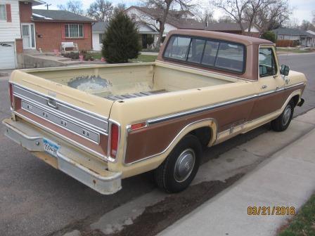 1952 Green Ford F-100 Pickup