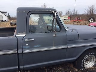 1968 Black Ford F-100 Pickup 2dr