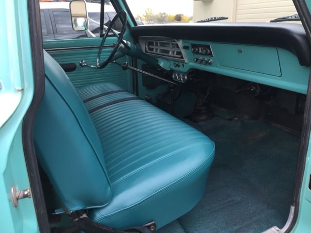 1967 Green Ford F-100