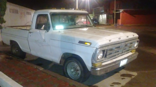1970 Blanco Ford F-100 Cabina de chasis