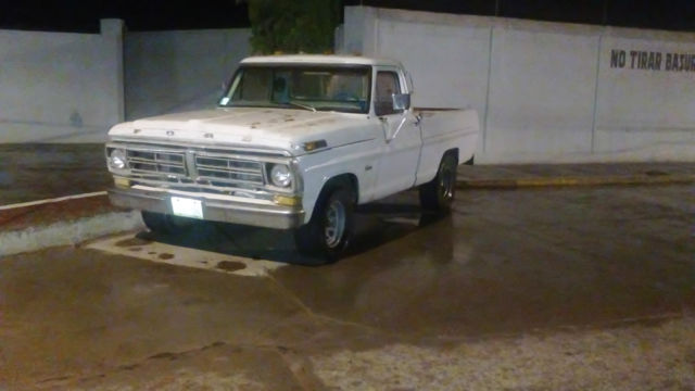 1970 Blanco Ford F-100 Cabina de chasis