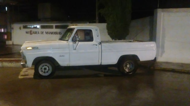 1970 Blanco Ford F-100 Cabina de chasis