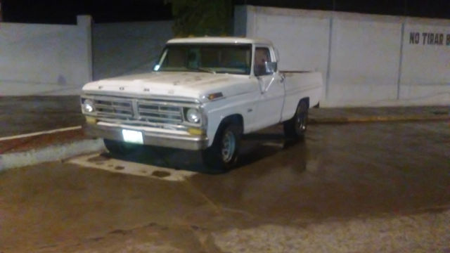 1970 Blanco Ford F-100 Cabina de chasis