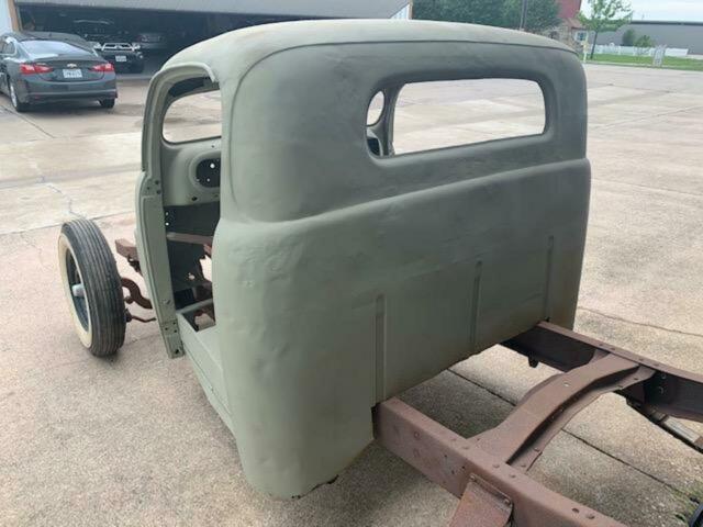 1948 Ford F-100 Cab & Chassis