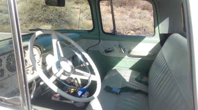 1959 Green and White Ford F-100 Truck