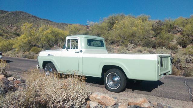 1959 Green and White Ford F-100 Truck