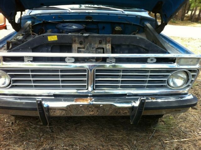 1973 Blue Ford F-100 Short Bed