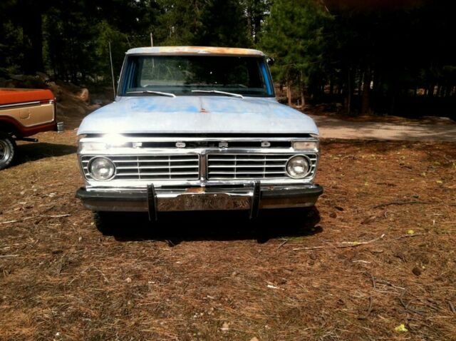 1973 Blue Ford F-100 Short Bed