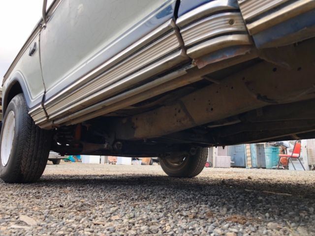 1975 Blue Ford F-100 Standard Cab Pickup