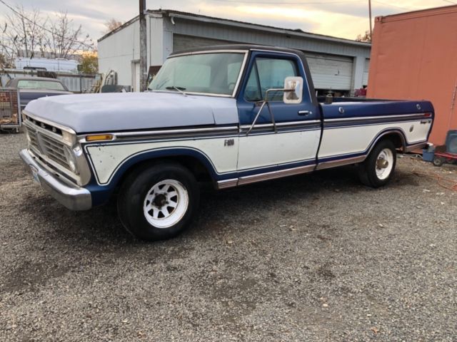 1975 Blue Ford F-100 Standard Cab Pickup