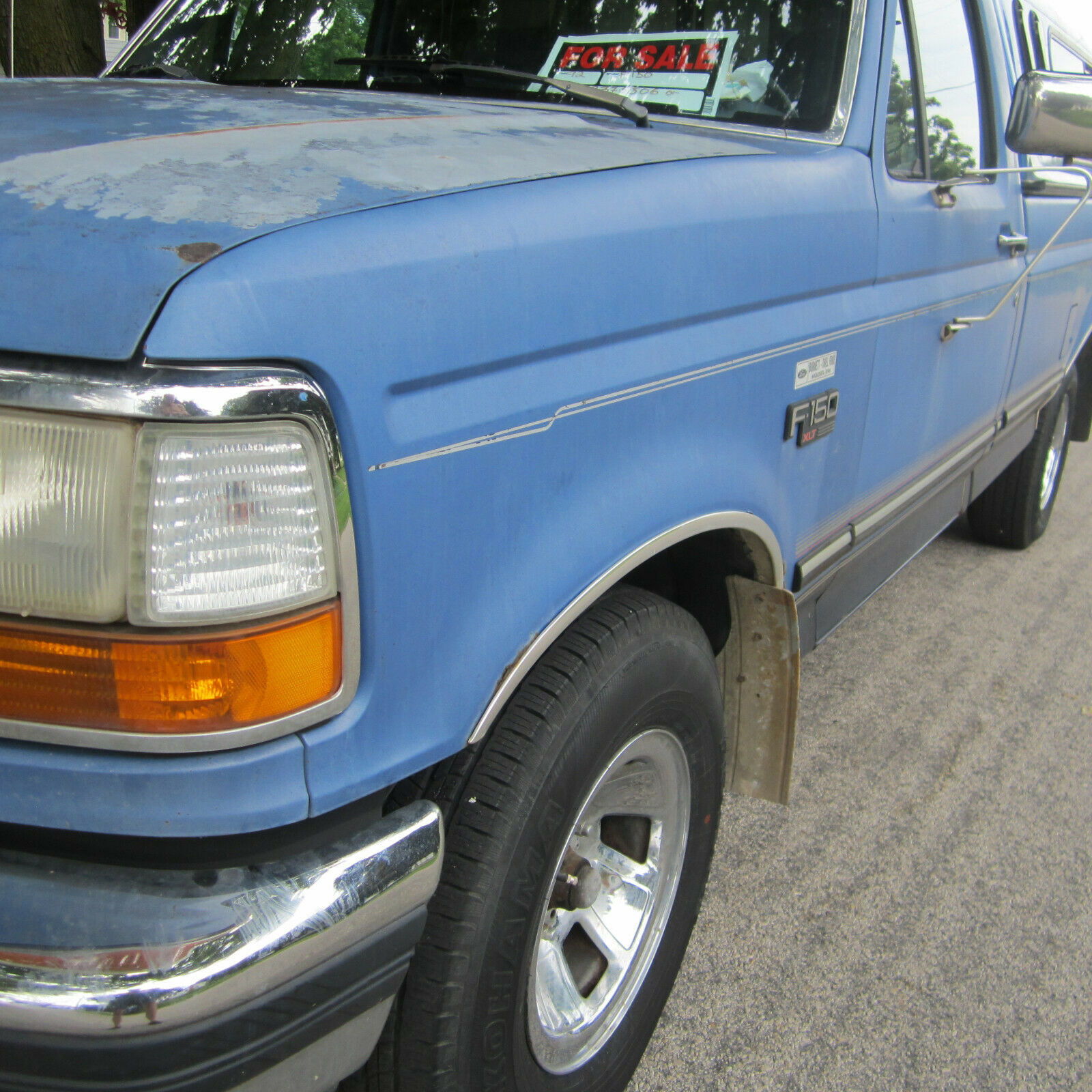 1992 Blue Ford F-150 Standard Cab Pickup