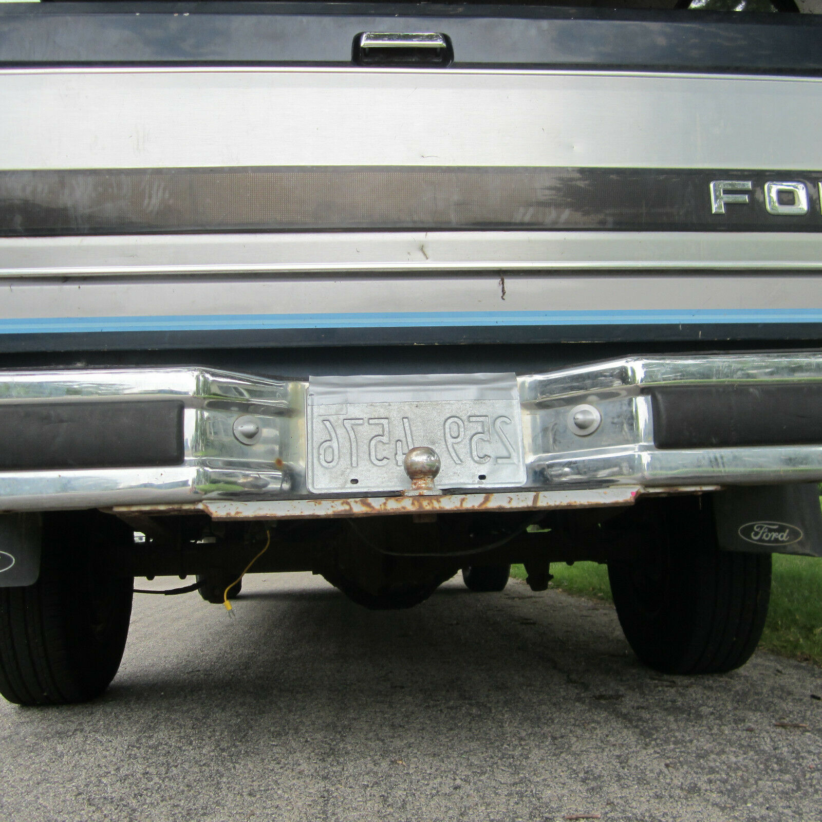 1992 Blue Ford F-150 Standard Cab Pickup