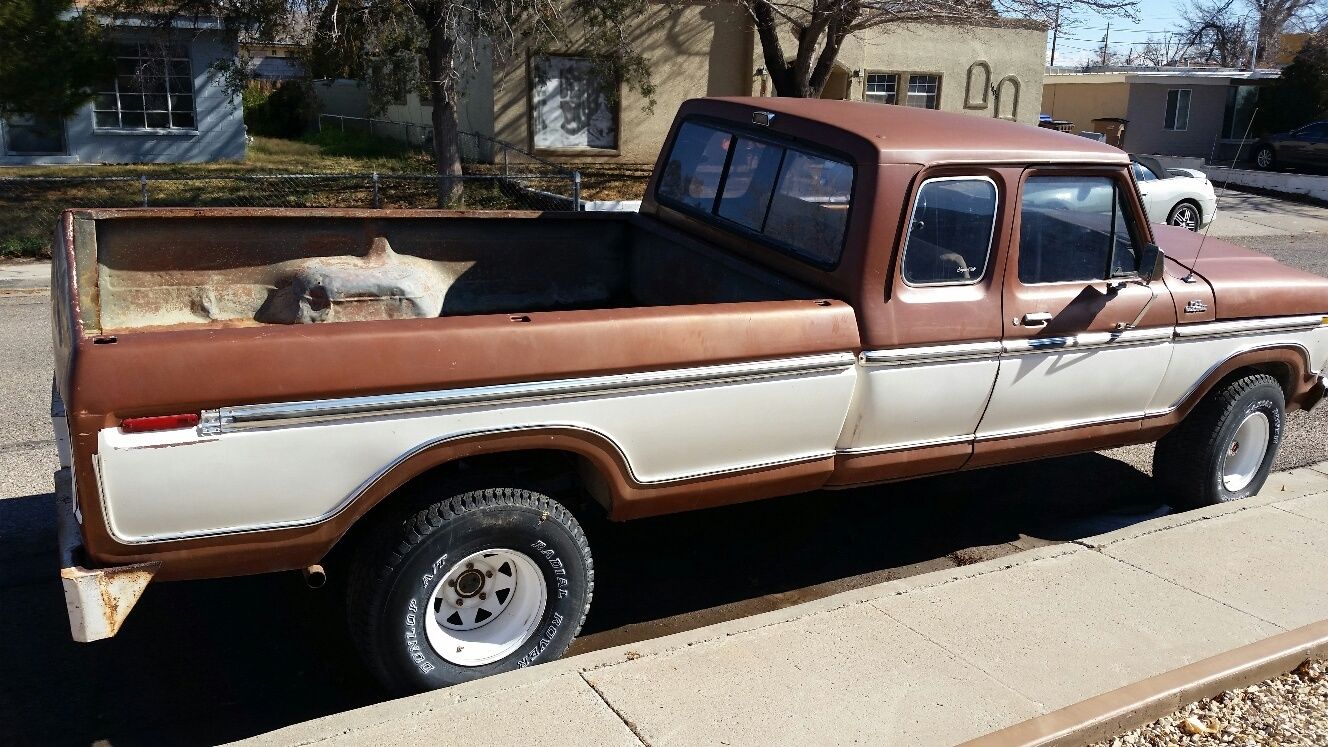 1978 White and beige Ford F-150 Super Cab