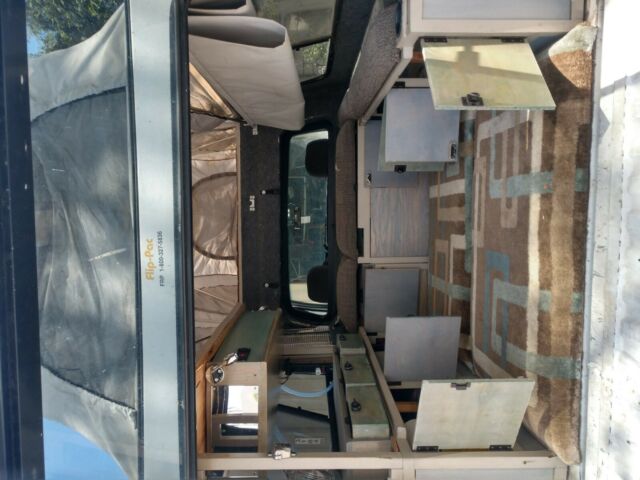 1992 White Ford F-150 Standard Cab Pickup