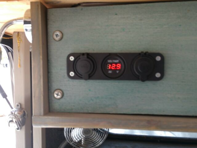 1992 White Ford F-150 Standard Cab Pickup