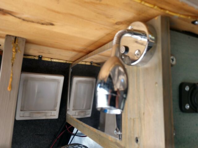 1992 White Ford F-150 Standard Cab Pickup