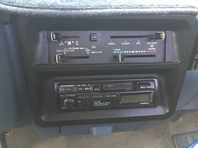 1987 Metalic Silver Ford F-100 Standard Cab Pickup