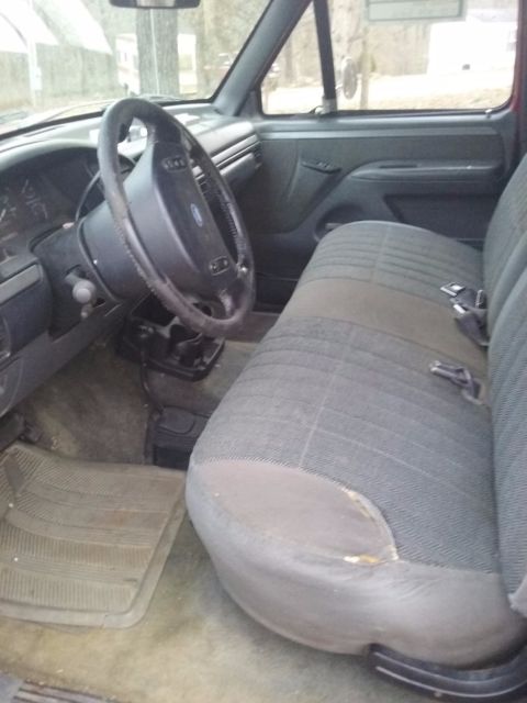 1993 Burgundy Ford F-150 Extended Cab Pickup