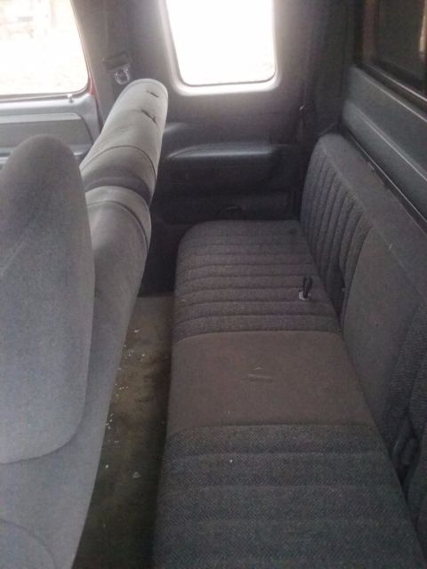 1993 Burgundy Ford F-150 Extended Cab Pickup