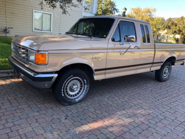 1988 Tan Ford F-150 Truck