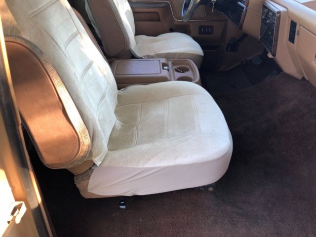 1988 Tan Ford F-150 Truck