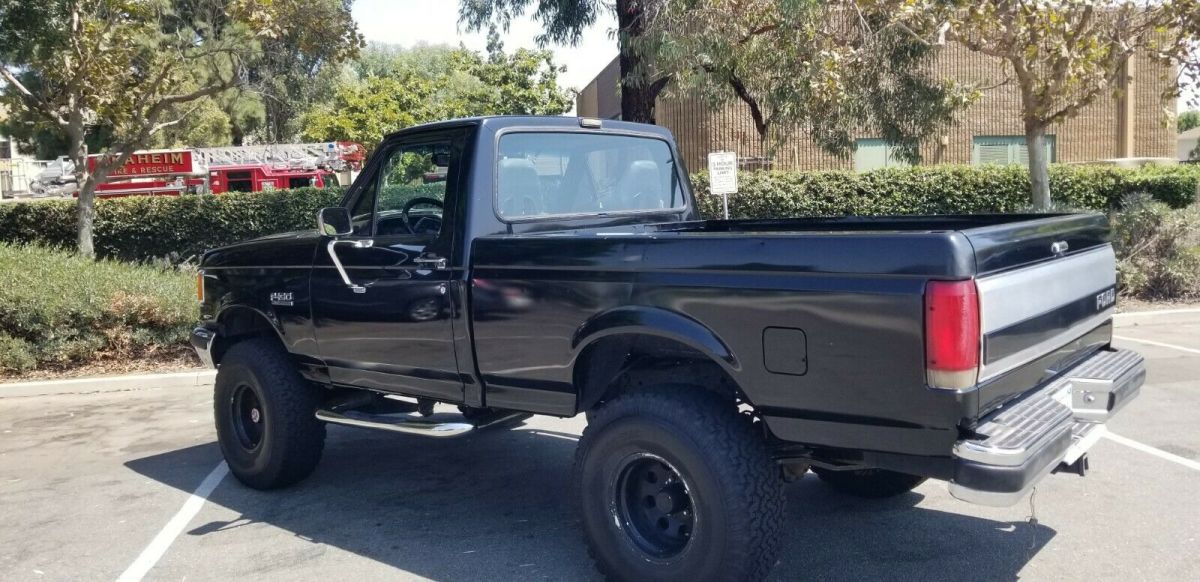 1990 Ford F-150 Regular Cab