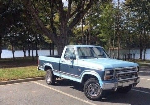 1986 Blue Ford F-150 Standard Cab Pickup