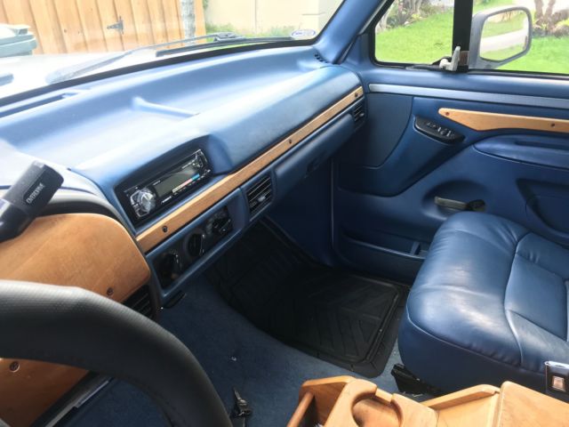 1994 White Ford F-150 Extended Cab Pickup