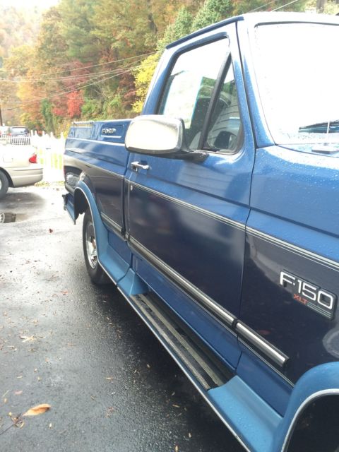 1992 Blue Ford F-150
