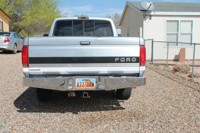 1992 Blue Ford F-150 Standard Cab Pickup