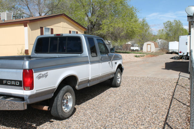 1992 Blue Ford F-150 Standard Cab Pickup