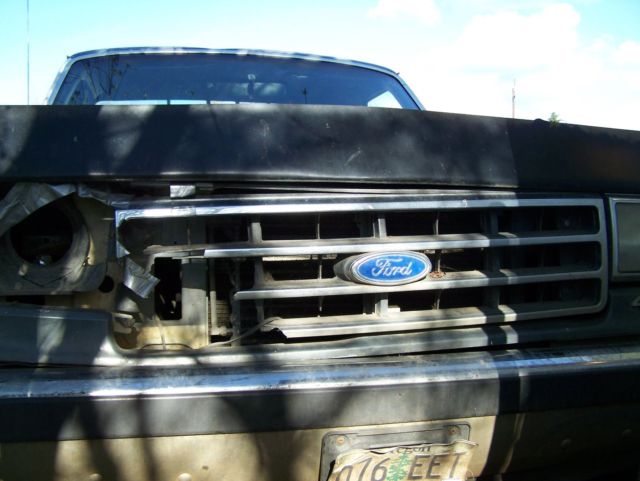 1990 Ford F-150 Standard Cab Pickup