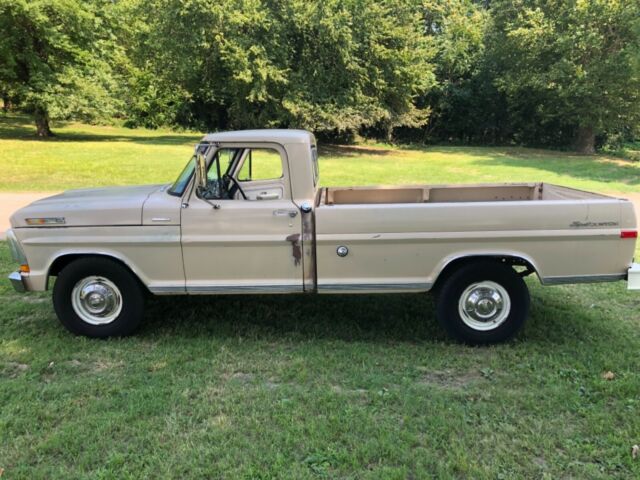 1971 Tan Ford F-250 Standard Cab Pickup