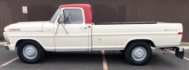 1971 White Ford F-250
