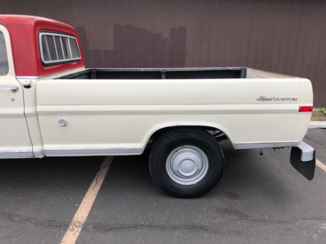 1971 White Ford F-250