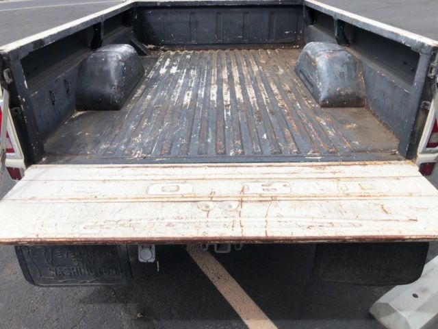 1971 White Ford F-250