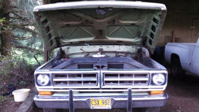 1971 Limegold Metallic Ford F-250 Standard Cab Pickup