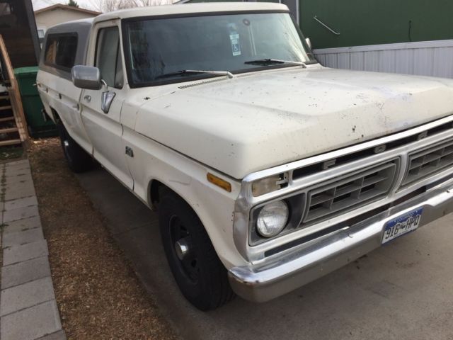 1976 White Ford F-250 Standard Cab Pickup
