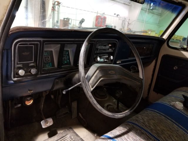 1979 White Ford F-250 Extended Cab Pickup