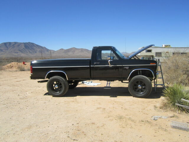 1986 Black Ford F-250