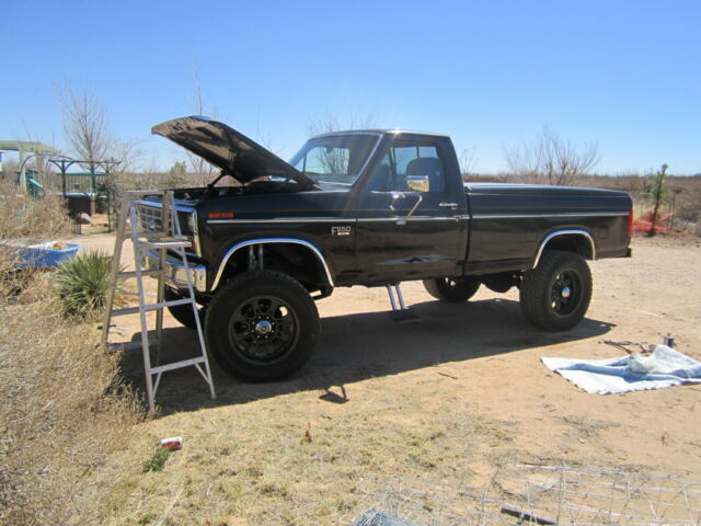 1986 Black Ford F-250