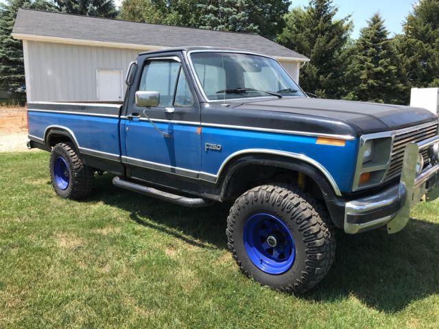 1983 Ford F-250 regular cab long box