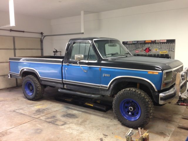 1983 Ford F-250 regular cab long box