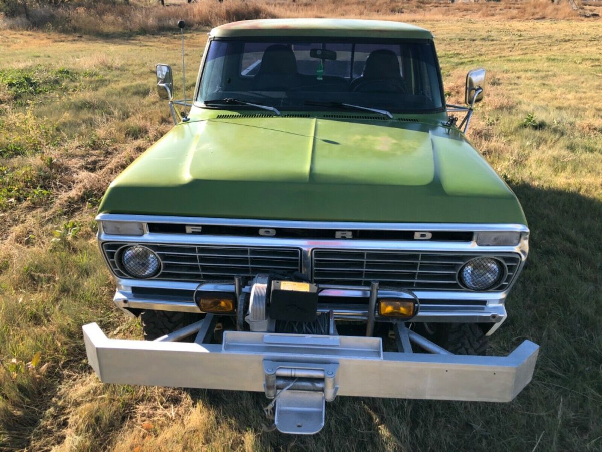1974 White Ford F-250 Standard Cab Pickup