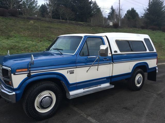 1985 Blue/WHITE  Ford F-250 REG CAB TRUCK