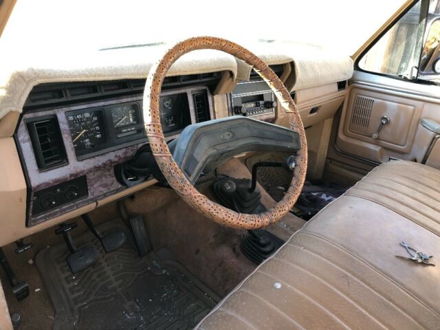 1985 Brown Ford F-250 Extended Cab Pickup