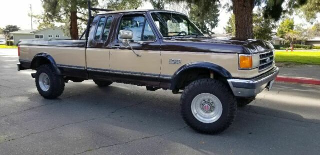 1990 Brown Ford F-250 Extended Cab Pickup