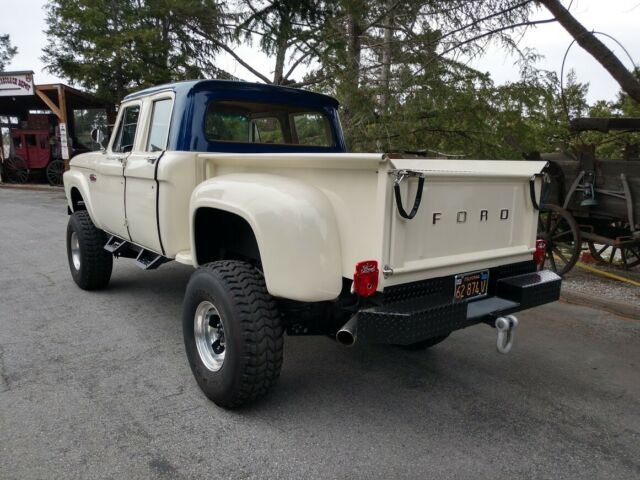 1961 White and blue Ford F-250 Extended Crew Cab Pickup